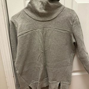 ALO Yoga funnel neck sweatshirt